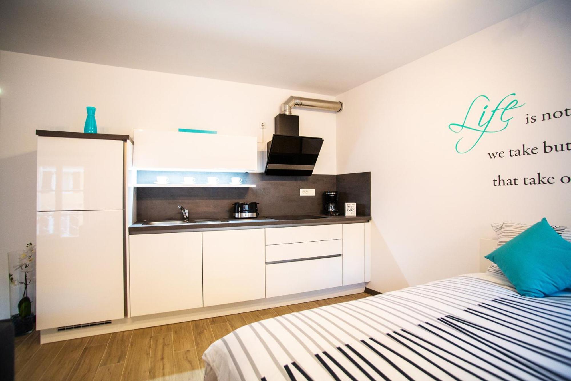 Azzurro Apartment Piran Buitenkant foto